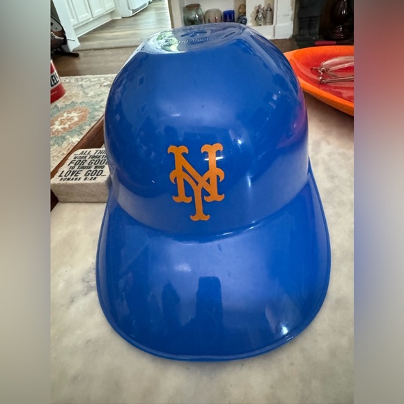 Mets Other - METS PLASTIC HAT